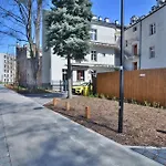 Jacuzzi Apartment Red