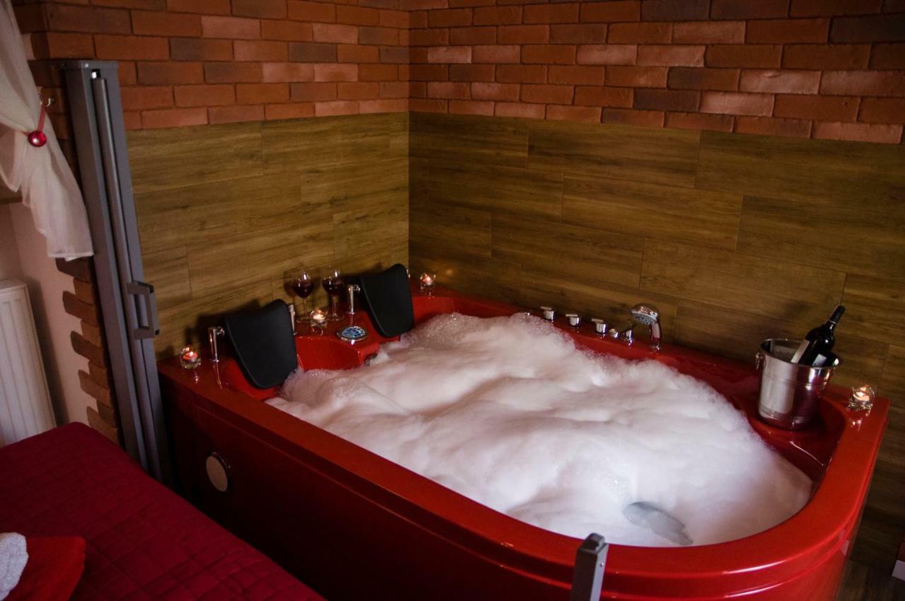 Jacuzzi Red * Krakau